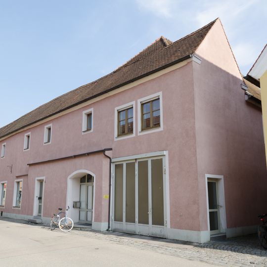 Wohnhaus, Teil der spätmittelalterlichen ehemals Oberen Torburg und Barbakane