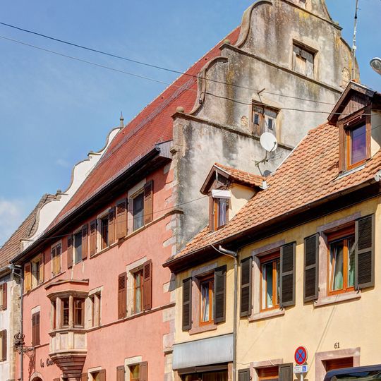 Gables of the Maison, 59 rue Jean-Jaurès