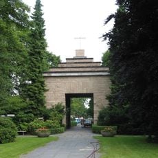 Lilienthalstraße Cemetery