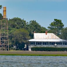 Eureka Club-Farr's Point