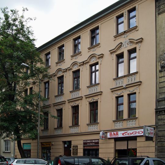 Kamienica z oficyną