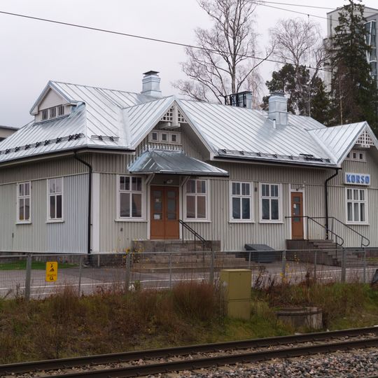 Korso station building