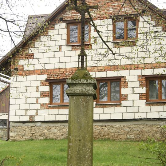 Kříž ve Sluhově