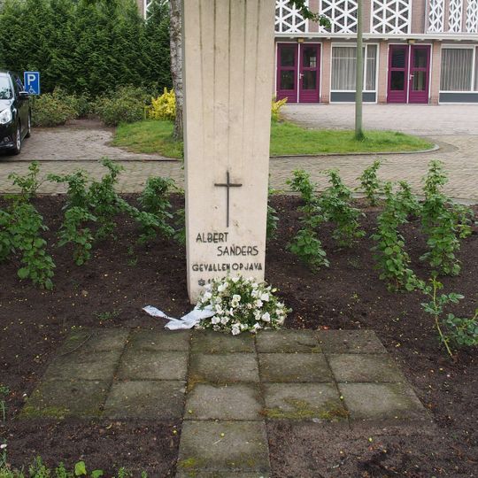 Monument voor Albert Sanders