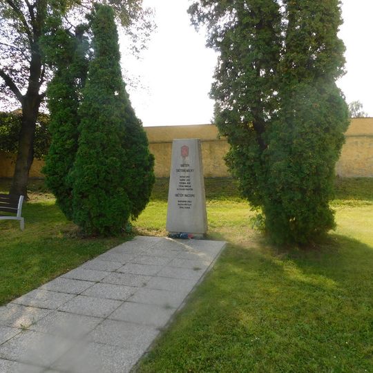 Pomník padlým v Horoušanech