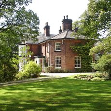 The Moat House moated site 600m WNW of St David's Church