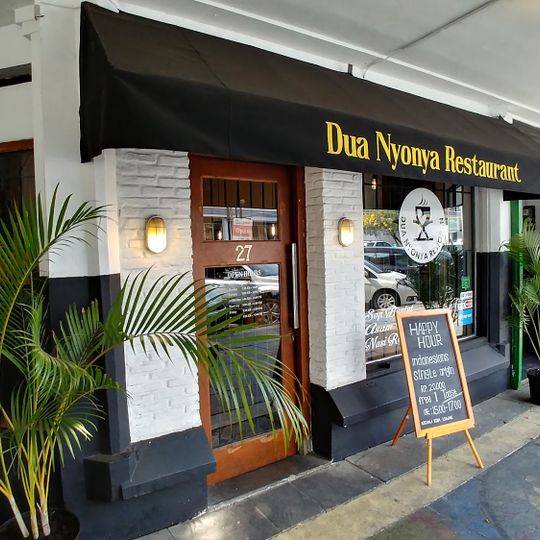 Dua Nyonya Restaurant