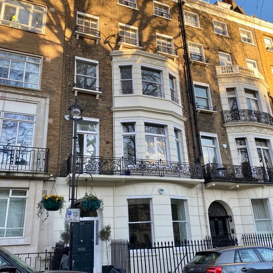 24-26, Montagu Square W1