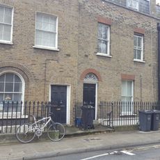 182-186, Lansdowne Drive E8