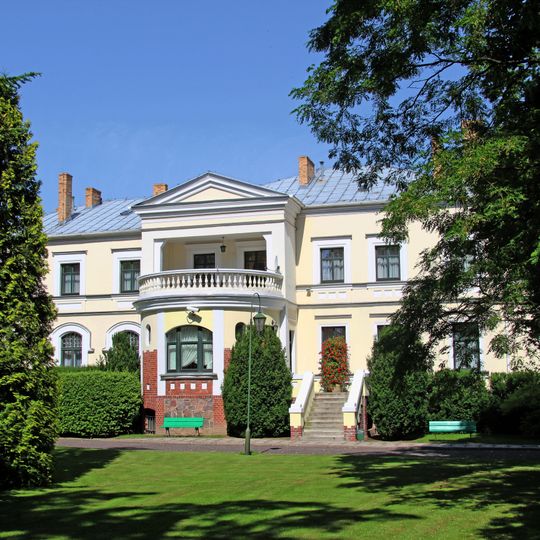 Manor in Skrzynki