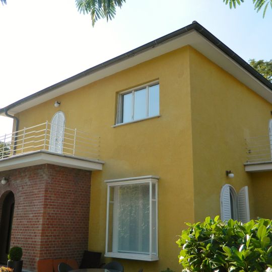 Wohnhaus in der Napraforgó-Straße 22