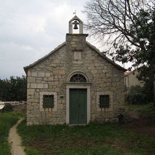 Crkva sv. Ivana s ranokršćanskom crkvom kod Sutivana