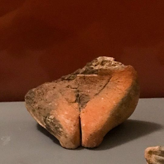 Fragment of lower part female figurine, Tarxien