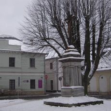Boží muka západně od kostela Nanebevzetí Panny Marie