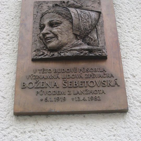 Plaque of Božena Šebetovská, Brno