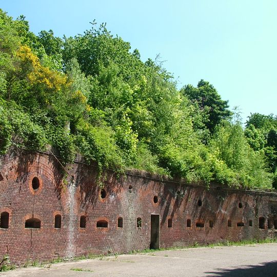 Fort 8