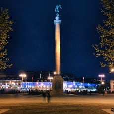 Xizmat burchini bajarishda halok bo‘lgan huquqni ta‘minlash askarlari yodgorligi