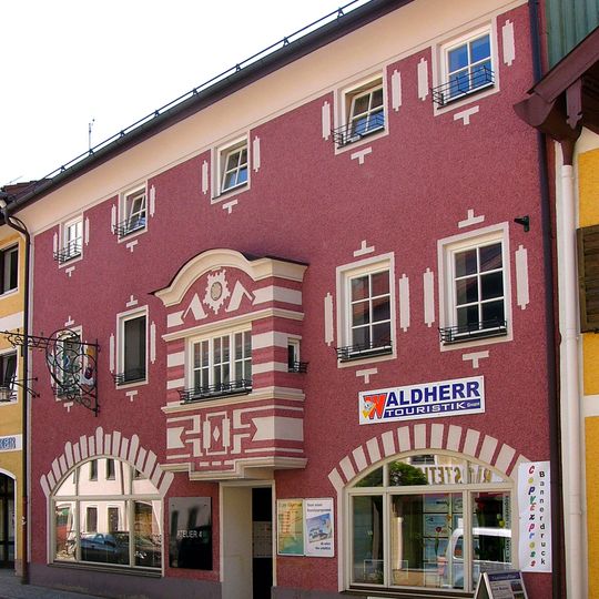 Wilhelm-Scharnow-Straße 10