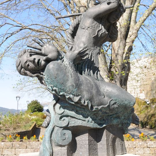 Statue of Inês Negra