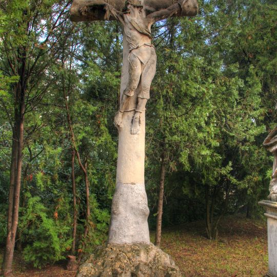 Kalvária, súsošie-kríž s korpusom II.