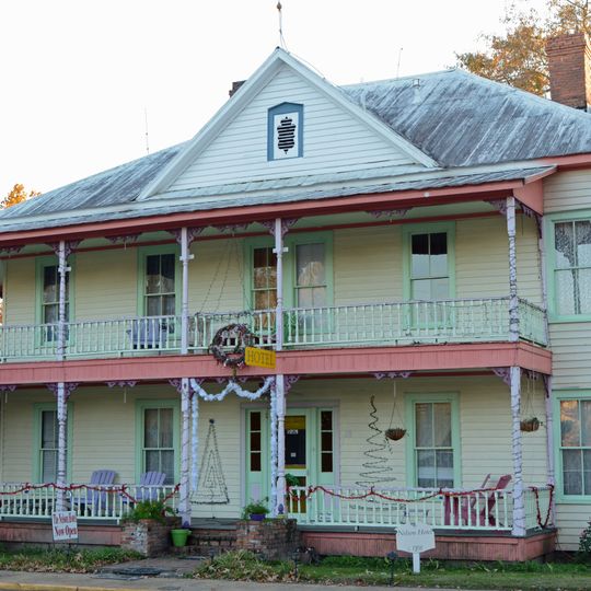 Smith-Nelson Hotel