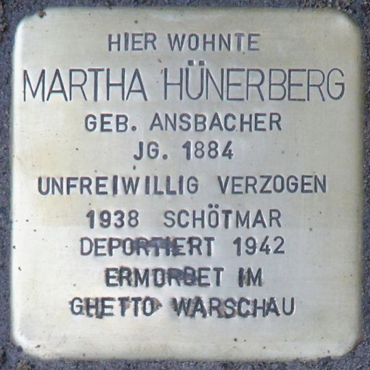 Stolperstein en memoria de Martha Hünerberg
