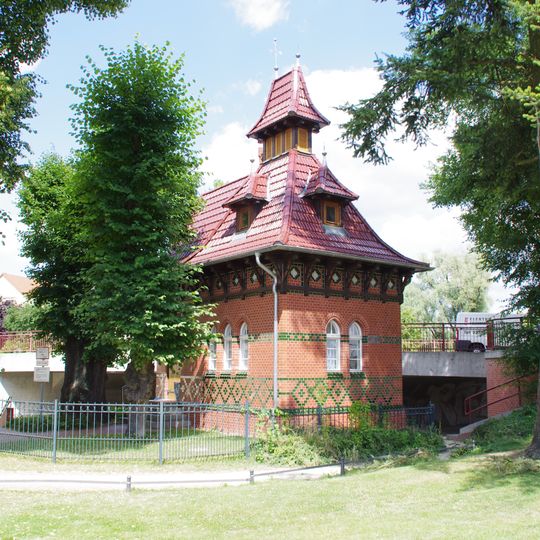 Naturdenkmal Lindenallee an der Stadtschleuse in Rathenow