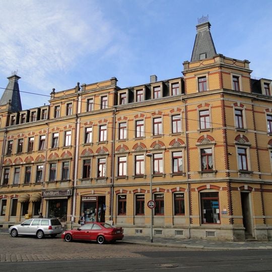 Gottfried-Keller-Straße 15/Warthaer Straße 22