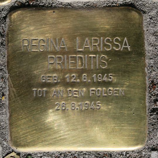 Stolperstein dedicated to Regina Larissa Prieditis