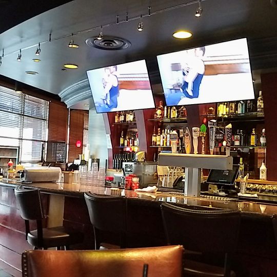 Red Robin Gourmet Burgers and Brews