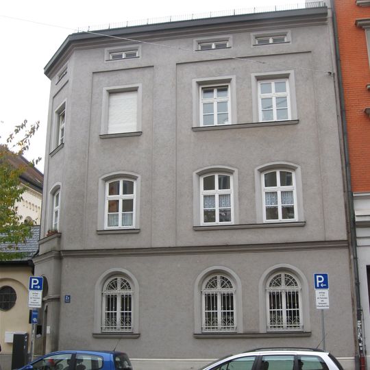 Kath. Pfarrhaus St. Benedikt