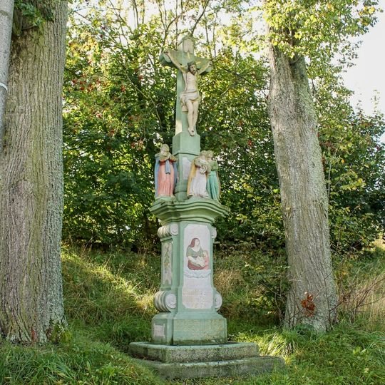 Kříž v Písařově u hasičárny