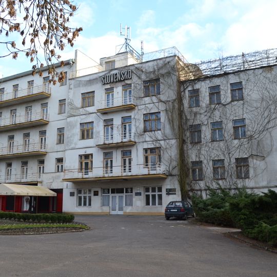 Kúpele Sliač, dom liečebný