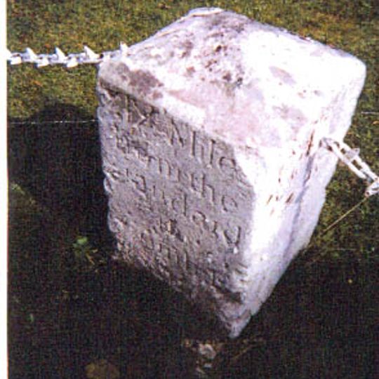 Milestone, Portsmouth Road, in garden of Ocho Rios, W of jct with Fairmile Lane, E of Fairmile Premier Inn