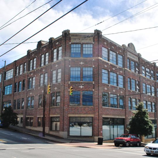 Sawyer Motor Company Building