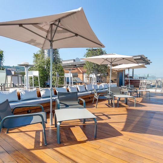 Taras hotelu Sercotel