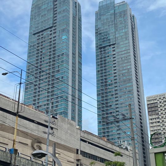 The St. Francis Shangri-La Place