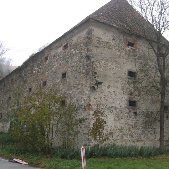 Granary in Střela