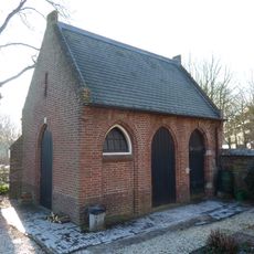 Baarhuisje en verbindingsmuur