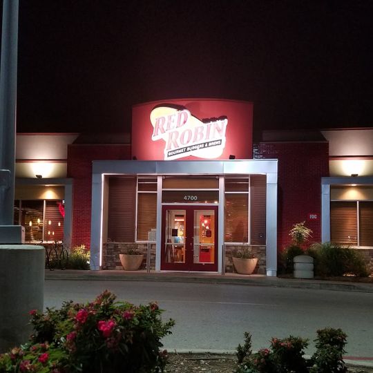 Red Robin Gourmet Burgers and Brews