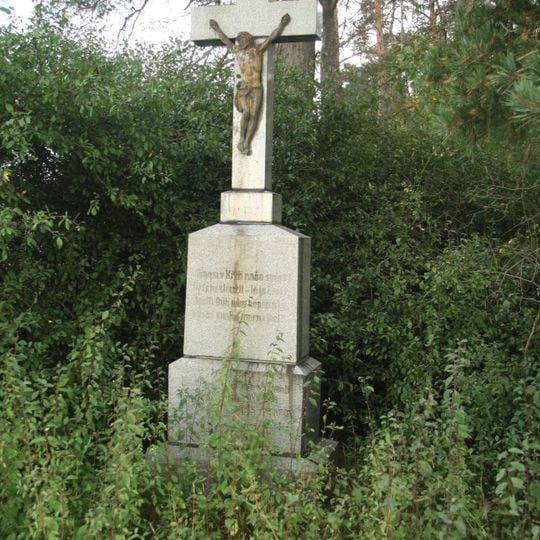 Kříž rodiny Vlčanovy u Hostákova