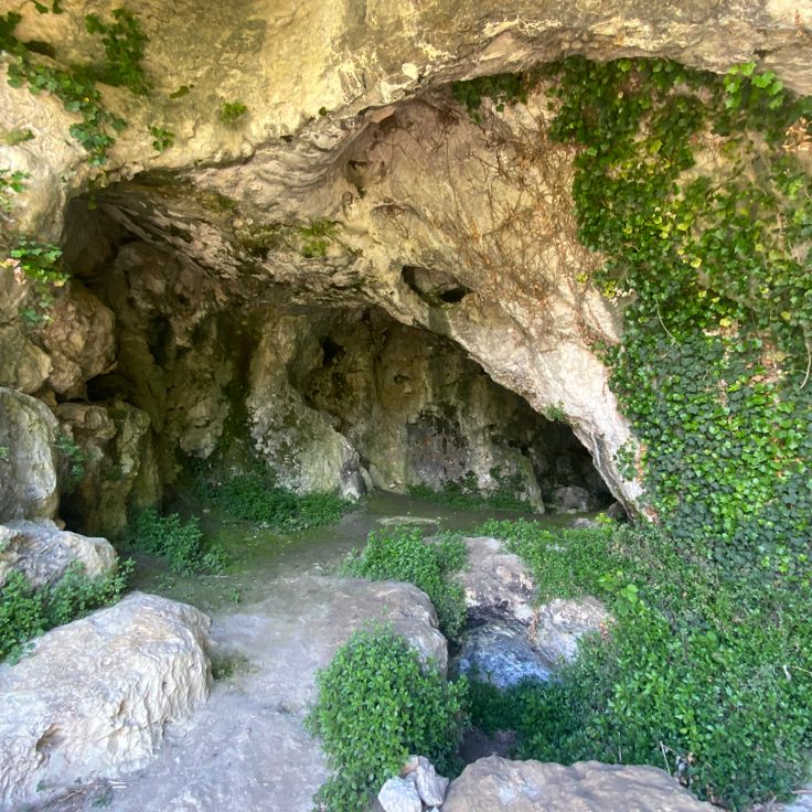 Grotte de la dame 