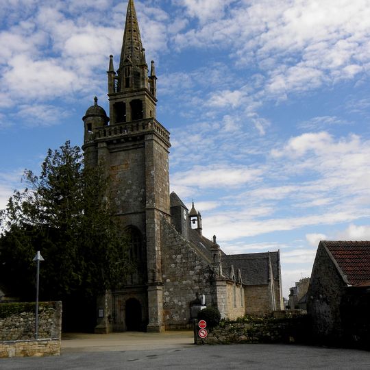 Enclos paroissial de Ploujean