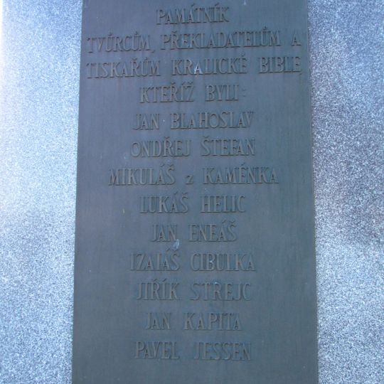 Pomník Bible Kralické v Kralicích nad Oslavou