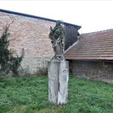 Socha svatého Salvátora za zvonicí v Kostomlatech nad Labem