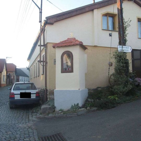 Kaplička v Kasejovicích  u křižovatky