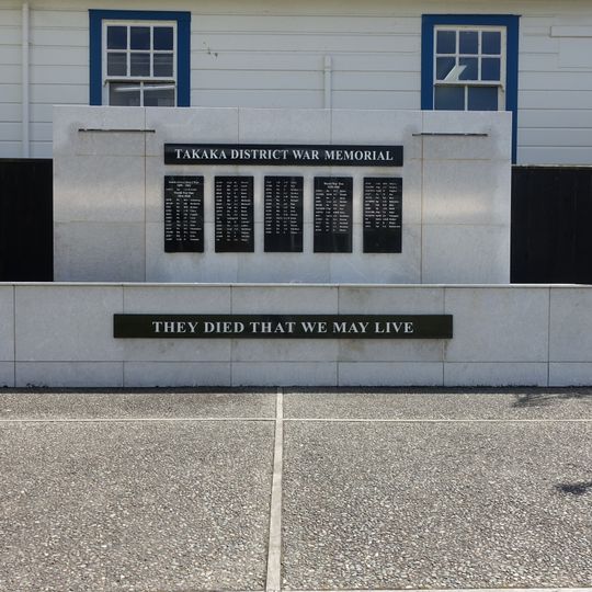 Tākaka District Memorial Park
