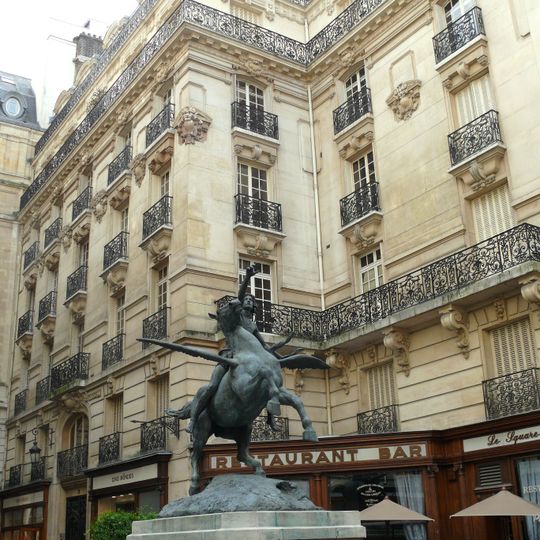 Square de l'Opéra-Louis-Jouvet