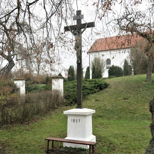 Kříž u zvonice ve Všejanech