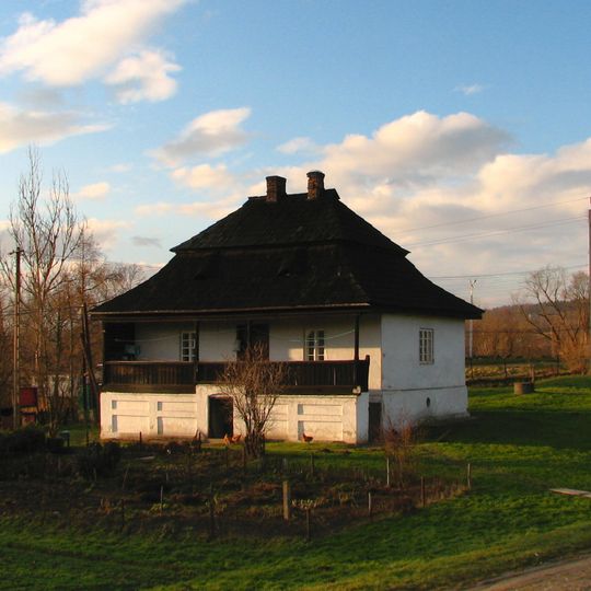 Lamus, ob. dom mieszkalny